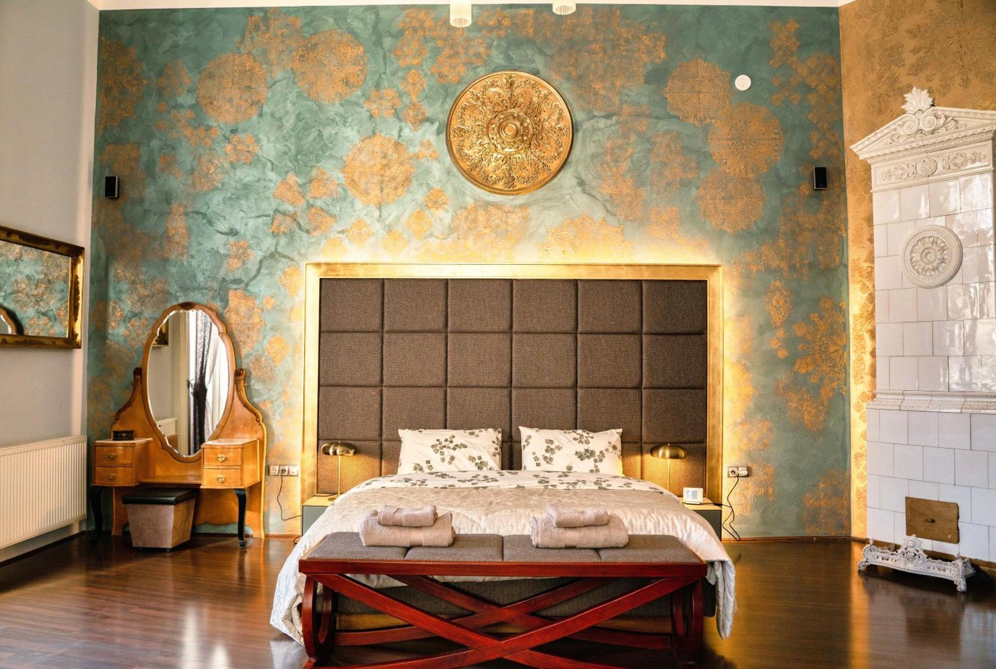 Count Andrassy Luxurious *